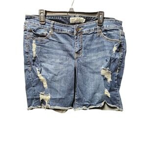 Torrid Denim Jean Shorts Plus Size Distressed Frayed Hem‎ Blue